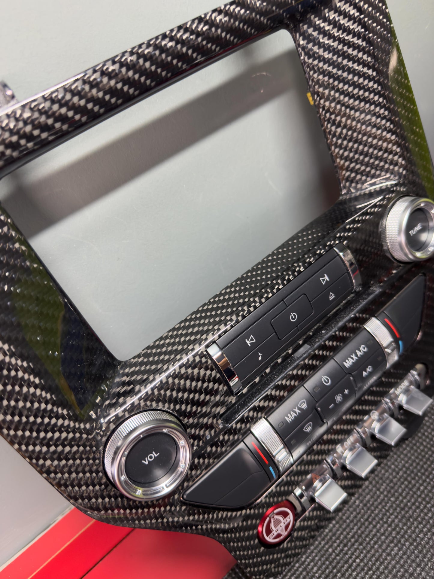 2015-23 MUSTANG CARBON FIBER NAVIGATION BEZEL