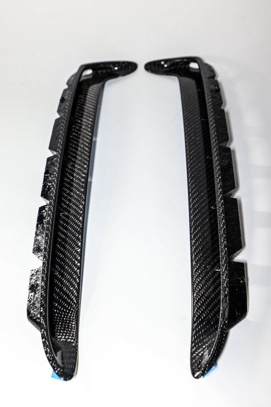 GT350 carbon fender vents