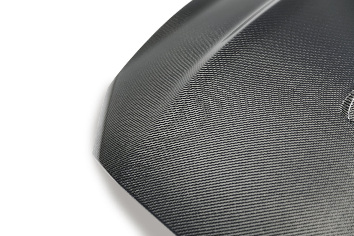 Anderson Composites Type-GT5 double-sided carbon fiber hood for 2018-2023 Ford Mustang - carbon-fiber detail