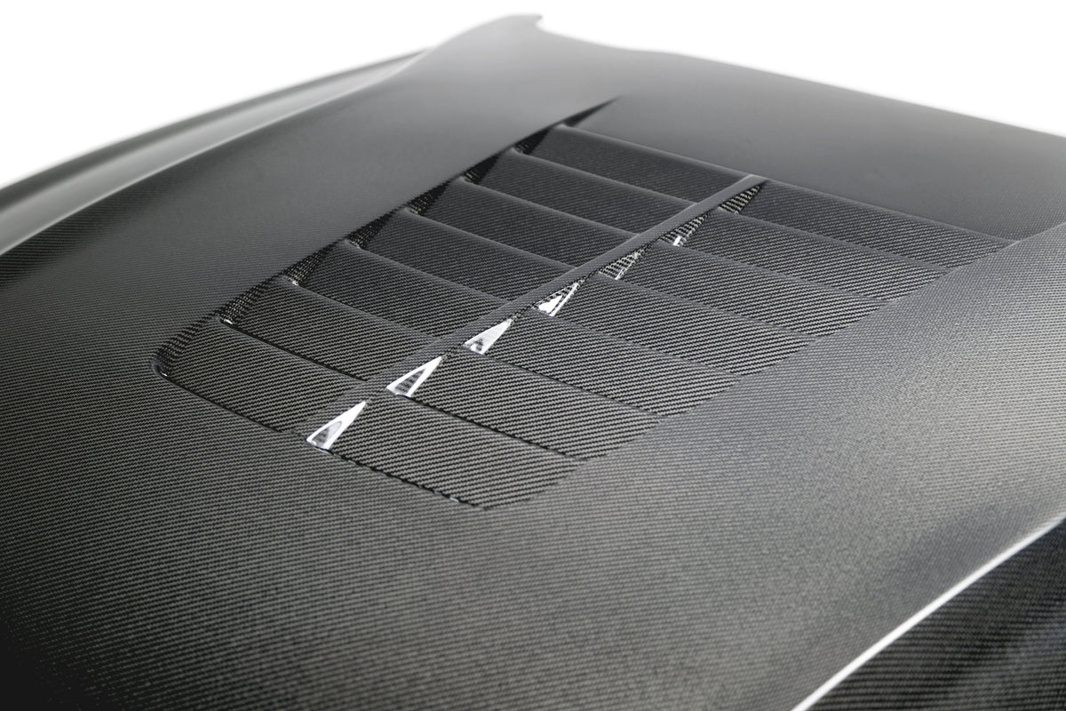 Anderson Composites Type-GT5 double-sided carbon fiber hood for 2018-2023 Ford Mustang - vent detail