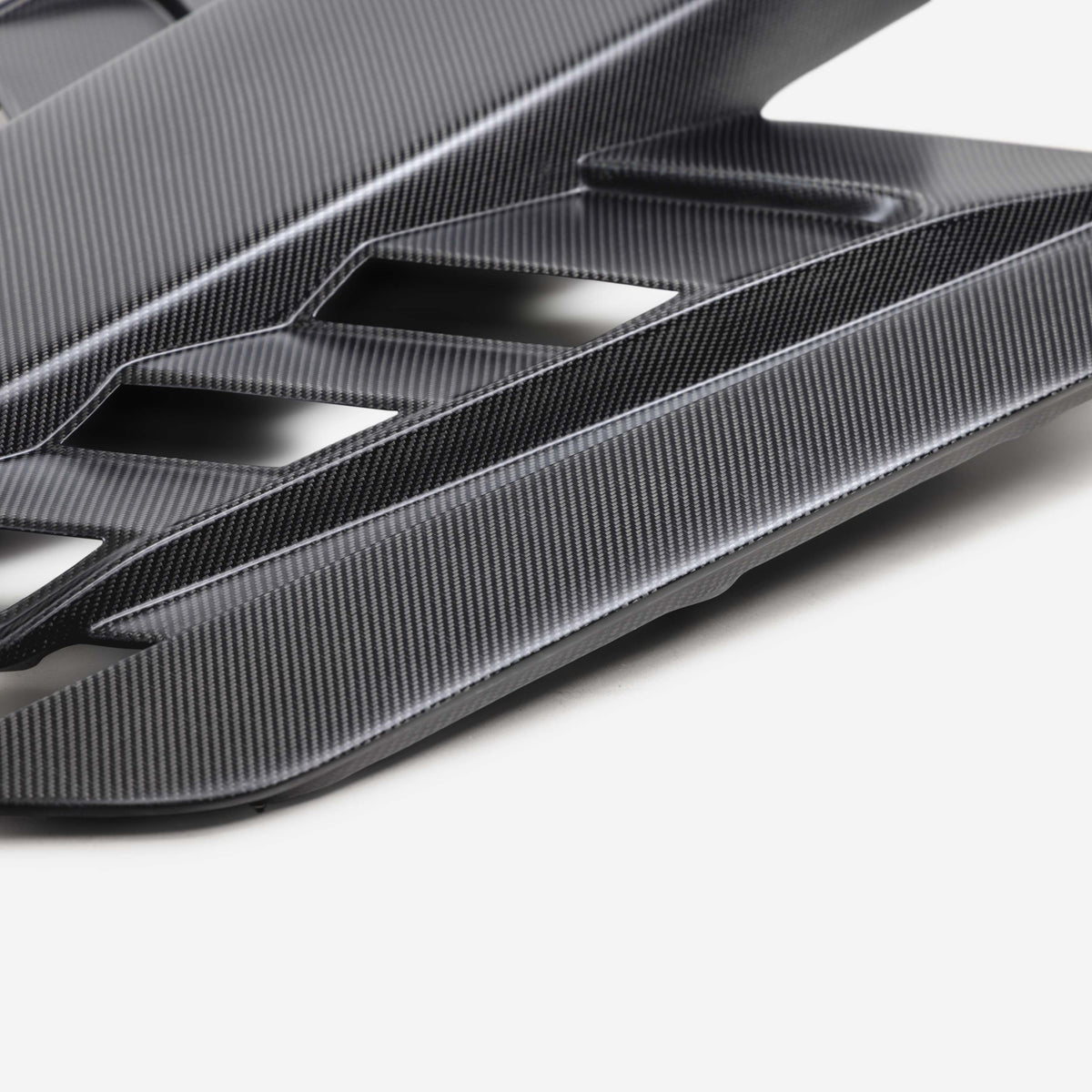 C8 dry carbon roof scoop - Image 4