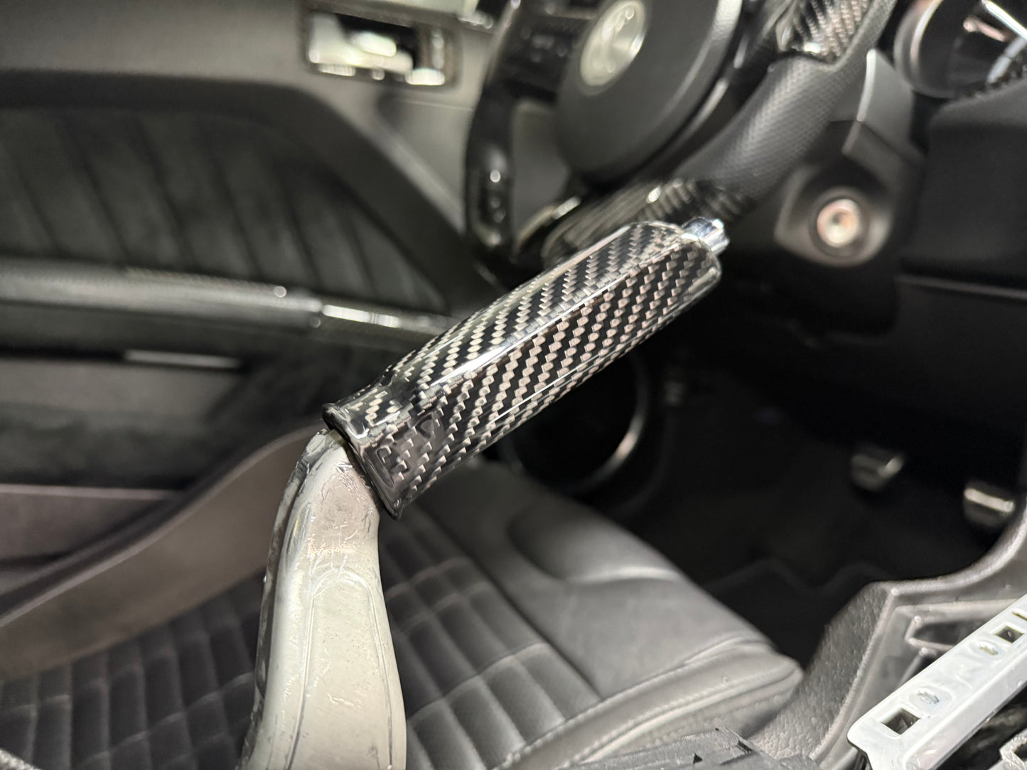 2010-14 MUSTANG CARBON FIBER E BRAKE HANDLE