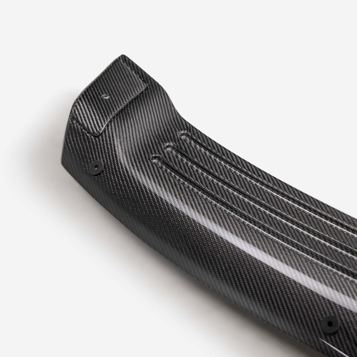 2024-26 Ford Mustang Dark Horse carbon fiber rear spoiler center blade view 8